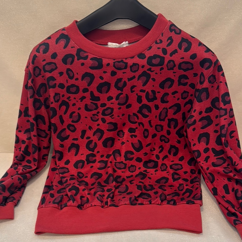 Stylish Red Leopard Print Crew Neck Sweater
